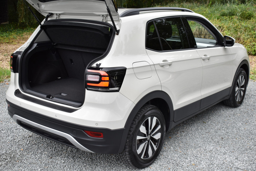 Volkswagen T-Cross TSI 110PK DSG STYLE NAVI/CARPLAY/PARKEERSENSOREN