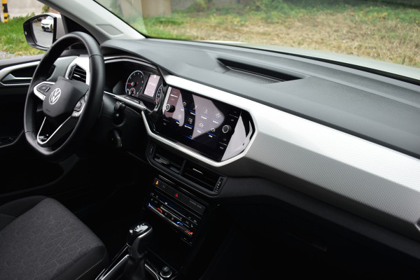 Volkswagen T-Cross TSI 110PK DSG STYLE NAVI/CARPLAY/PARKEERSENSOREN