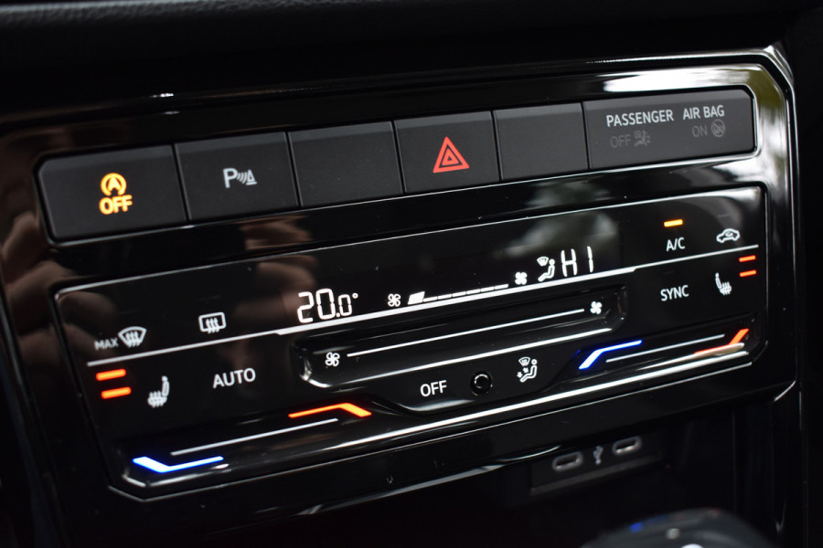 Volkswagen T-Cross TSI 110PK DSG STYLE NAVI/CARPLAY/PARKEERSENSOREN