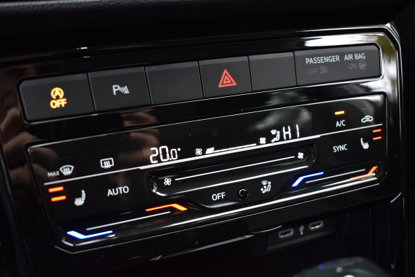 Volkswagen T-Cross TSI 110PK DSG STYLE NAVI/CARPLAY/PARKEERSENSOREN