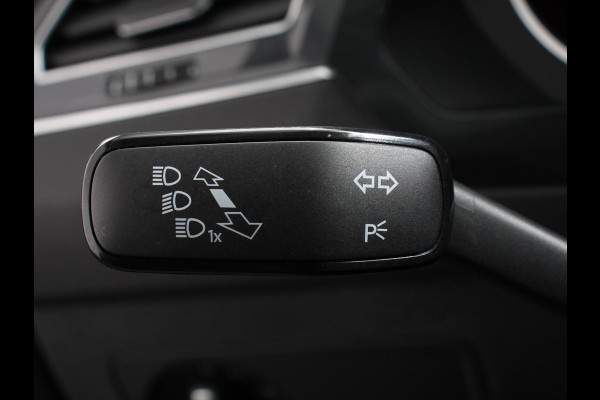 Volkswagen Tiguan 1.5 TSI DSG 150pk Life | Navigatie | Apple Carplay/Android Auto | Parkeersensoren | Adaptive cruise Control | Wegklapbare Trekhaak | Stoel- en stuurverwarming | Ledverlichting | Getinte ramen | Climate Control