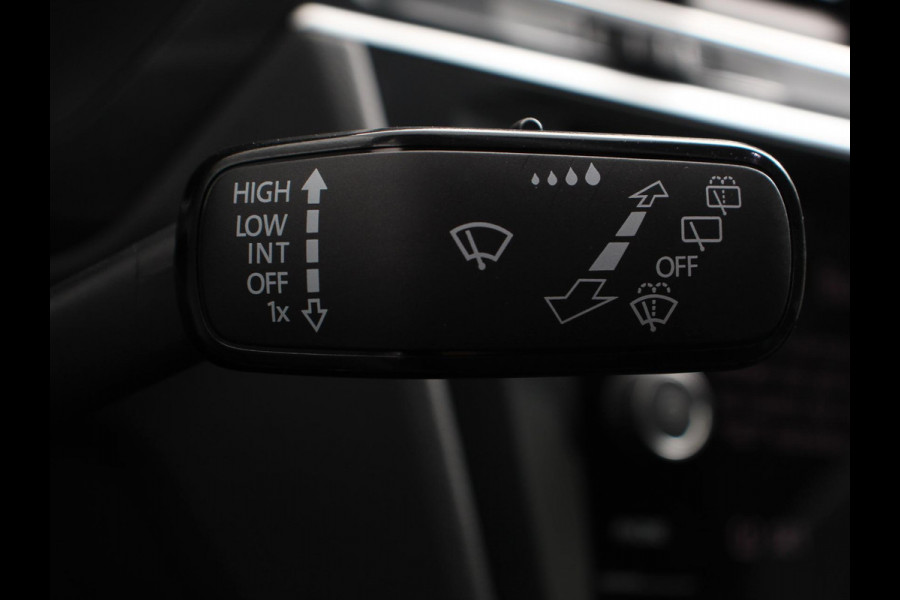 Volkswagen Tiguan 1.5 TSI DSG 150pk Life | Navigatie | Apple Carplay/Android Auto | Parkeersensoren | Adaptive cruise Control | Wegklapbare Trekhaak | Stoel- en stuurverwarming | Ledverlichting | Getinte ramen | Climate Control