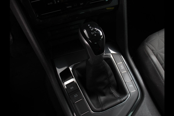 Volkswagen Tiguan 1.5 TSI DSG 150pk Life | Navigatie | Apple Carplay/Android Auto | Parkeersensoren | Adaptive cruise Control | Wegklapbare Trekhaak | Stoel- en stuurverwarming | Ledverlichting | Getinte ramen | Climate Control