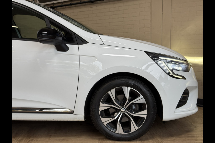 Renault Clio 1.0 TCe 90pk Techno | Navi | Camera | 16" | PDC V+A | Carplay | Renault Clio 1.0 TCe 90pk Techno | Navi | Camera | 16" | PDC V+A | Carplay |