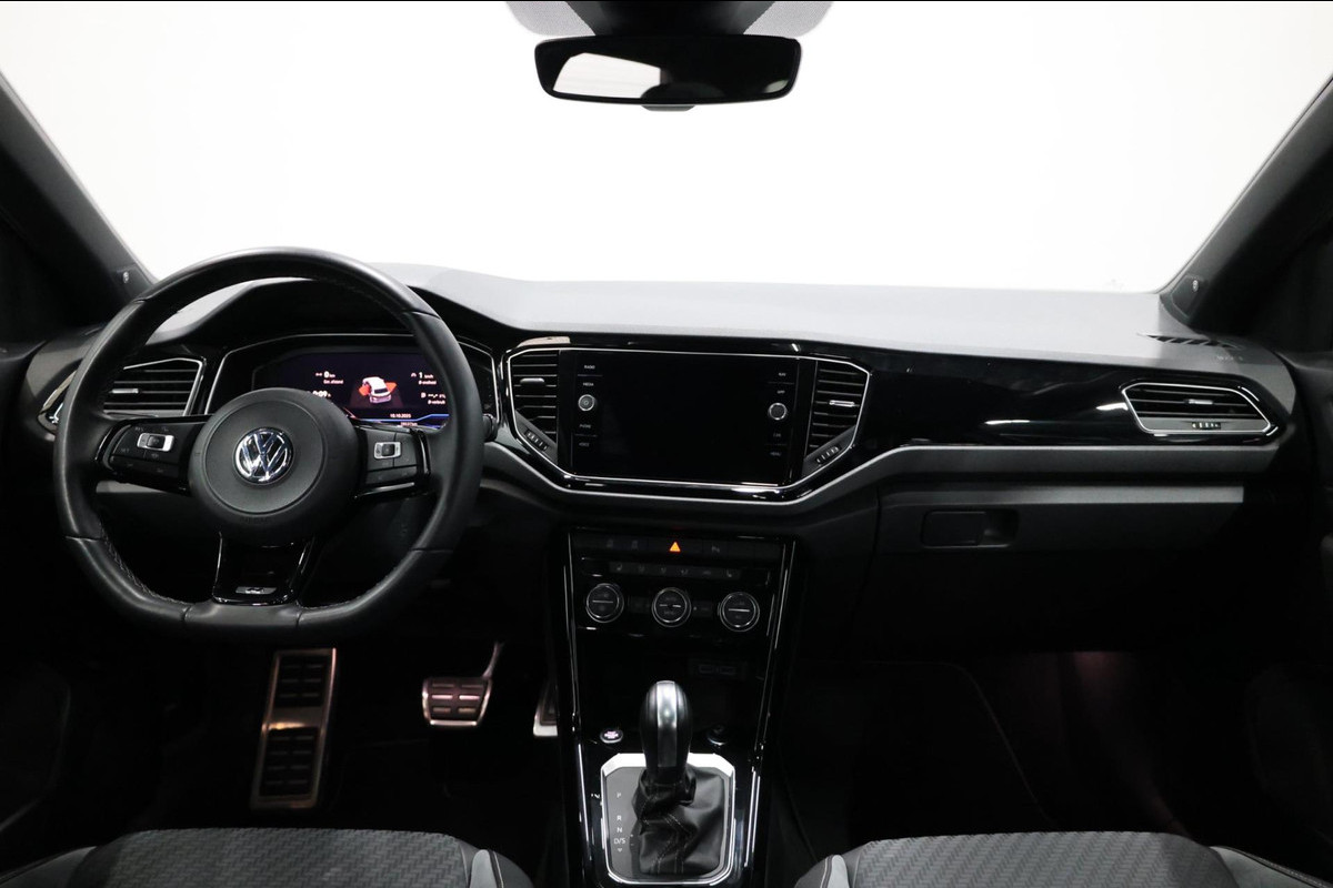 Volkswagen T-Roc 2.0 TSI 4Motion R 301+PK LED/VIRTUAL/PANO/BEATS/KEYLES/HALF LEER+S.VERWARMING/19"/LINE/CAM/ACC/12 MDN GARANTIE! Volkswagen T-Roc 2.0 TSI 4Motion R 301+PK LED/VIRTUAL/PANO/BEATS/KEYLES/HALF LEER+S.VERWARMING/19"/LINE/CAM/ACC/12 MDN GARANTIE!