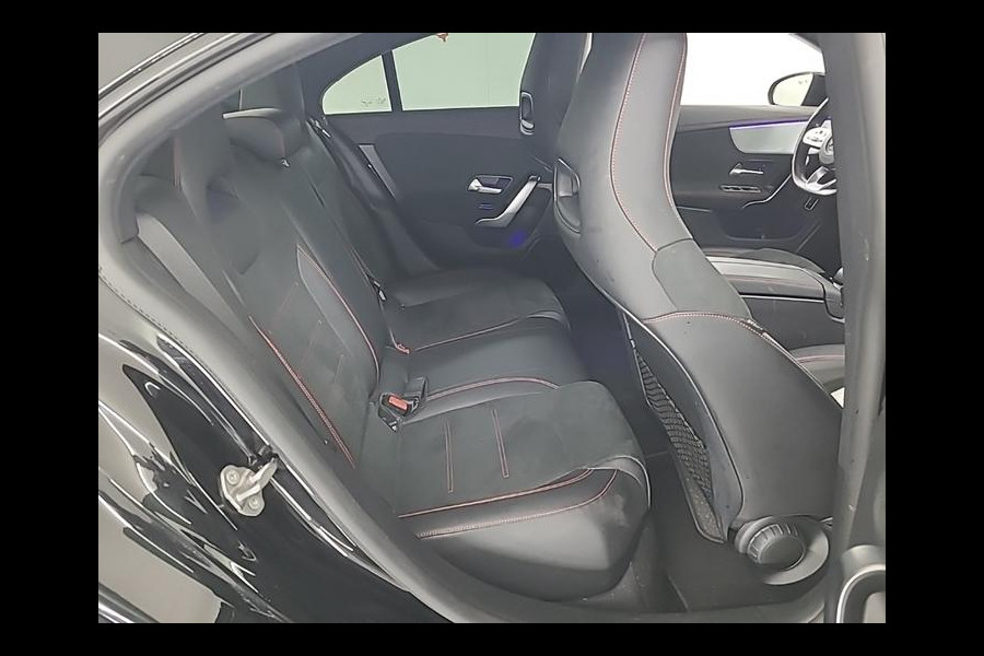 Mercedes-Benz CLA-Klasse 180d Aut. Business Sol. AMG | Navi | Camera | Carplay |