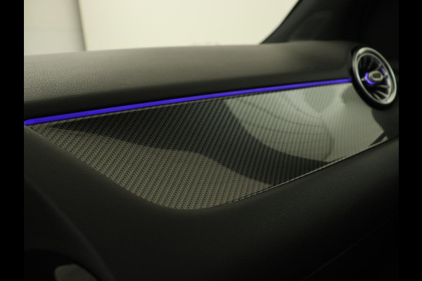 Mercedes-Benz B-Klasse 200 Business Solution AMG | Half Leder/Alcantara | Stoelverwarming | Sfeerverlichting | Camera | Navigatie Mercedes-Benz B-Klasse 200 Business Solution AMG | Half Leder/Alcantara | Stoelverwarming | Sfeerverlichting | Camera | Navigatie