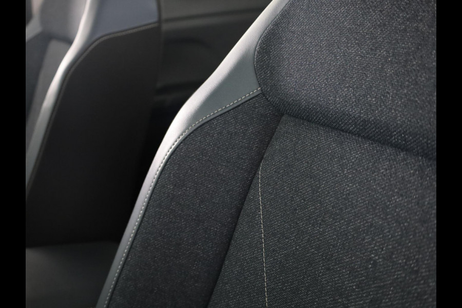 Volkswagen T-Cross 1.0 TSI Style 115 pk Automaat (DSG) | Navigatie | Parkeersensoren | Autom. airco | Matrix LED koplampen | Stoelverwarming |