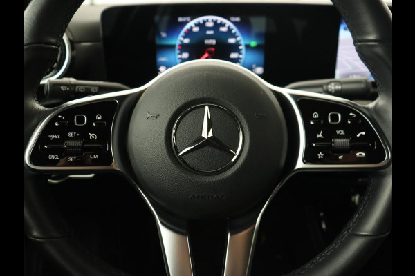 Mercedes-Benz CLA-Klasse Shooting Brake 180 Business Line | Half Leder | 1e eigenaar | Stoelverwarming | Cruise Control | Navigatie | Camera | Widescreen
