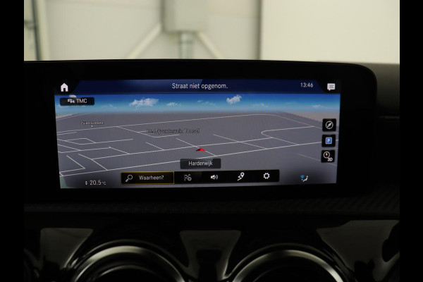 Mercedes-Benz CLA-Klasse Shooting Brake 180 Business Line | Half Leder | 1e eigenaar | Stoelverwarming | Cruise Control | Navigatie | Camera | Widescreen