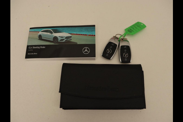 Mercedes-Benz CLA-Klasse Shooting Brake 180 Business Line | Half Leder | 1e eigenaar | Stoelverwarming | Cruise Control | Navigatie | Camera | Widescreen