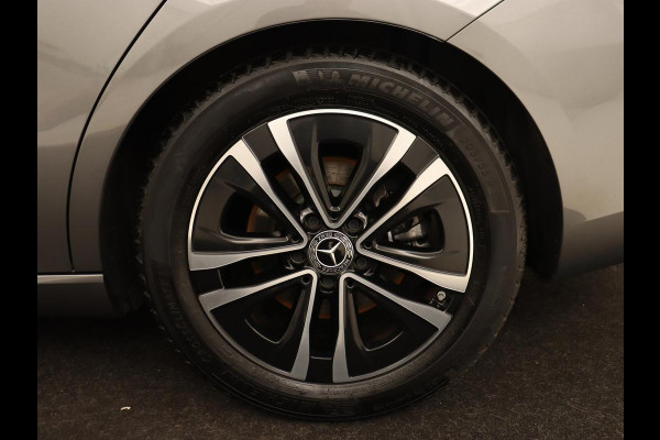 Mercedes-Benz CLA-Klasse Shooting Brake 180 Business Line | Half Leder | 1e eigenaar | Stoelverwarming | Cruise Control | Navigatie | Camera | Widescreen