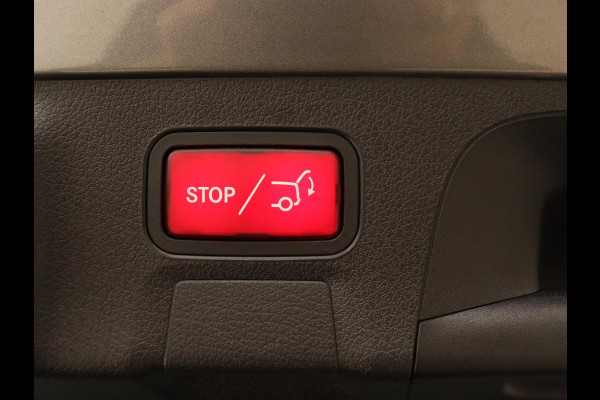 Mercedes-Benz CLA-Klasse Shooting Brake 180 Business Line | Half Leder | 1e eigenaar | Stoelverwarming | Cruise Control | Navigatie | Camera | Widescreen