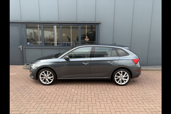 Škoda SCALA 1.0 TSi Sport Business CLIMA/CRUISE/CARPLAY/DAB/PDC/18INCH/TREKHAAK Škoda SCALA 1.0 TSi Sport Business CLIMA/CRUISE/CARPLAY/DAB/PDC/18INCH/TREKHAAK