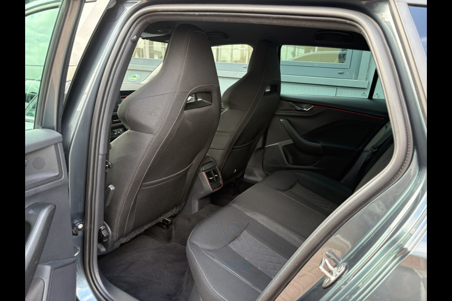 Škoda SCALA 1.0 TSi Sport Business CLIMA/CRUISE/CARPLAY/DAB/PDC/18INCH/TREKHAAK Škoda SCALA 1.0 TSi Sport Business CLIMA/CRUISE/CARPLAY/DAB/PDC/18INCH/TREKHAAK