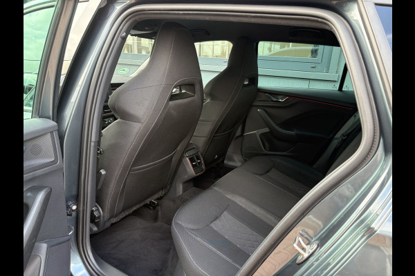 Škoda SCALA 1.0 TSi Sport Business CLIMA/CRUISE/CARPLAY/DAB/PDC/18INCH/TREKHAAK Škoda SCALA 1.0 TSi Sport Business CLIMA/CRUISE/CARPLAY/DAB/PDC/18INCH/TREKHAAK