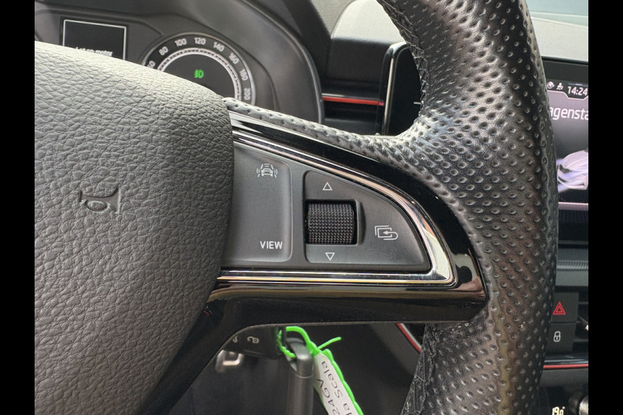 Škoda SCALA 1.0 TSi Sport Business CLIMA/CRUISE/CARPLAY/DAB/PDC/18INCH/TREKHAAK Škoda SCALA 1.0 TSi Sport Business CLIMA/CRUISE/CARPLAY/DAB/PDC/18INCH/TREKHAAK