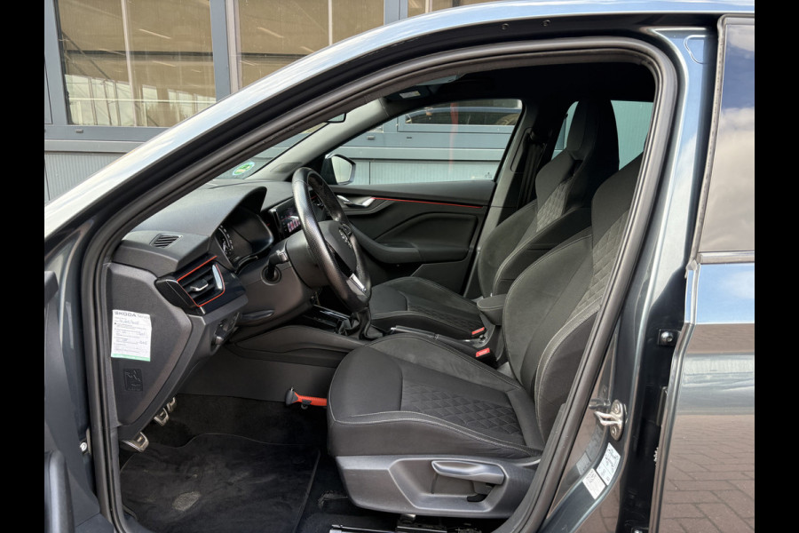 Škoda SCALA 1.0 TSi Sport Business CLIMA/CRUISE/CARPLAY/DAB/PDC/18INCH/TREKHAAK Škoda SCALA 1.0 TSi Sport Business CLIMA/CRUISE/CARPLAY/DAB/PDC/18INCH/TREKHAAK