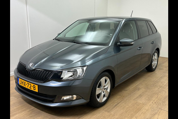 Škoda Fabia Occasion | Grijs | Tweedehands Skoda Fabia | Airco | Stoelverwarming | Getinte ruiten | Bluetoothradio Škoda Fabia Occasion | Grijs | Tweedehands Skoda Fabia | Airco | Stoelverwarming | Getinte ruiten | Bluetoothradio