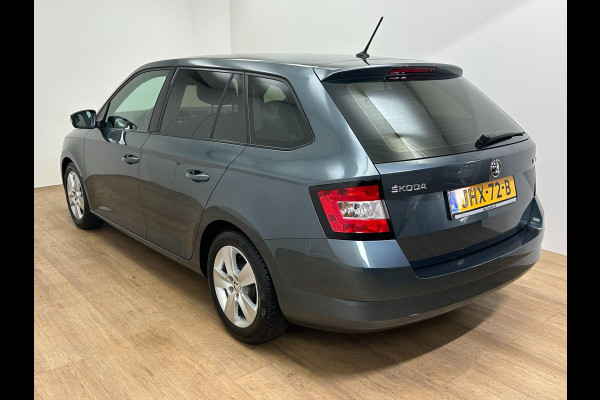 Škoda Fabia Occasion | Grijs | Tweedehands Skoda Fabia | Airco | Stoelverwarming | Getinte ruiten | Bluetoothradio Škoda Fabia Occasion | Grijs | Tweedehands Skoda Fabia | Airco | Stoelverwarming | Getinte ruiten | Bluetoothradio