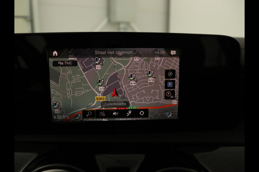 Mercedes-Benz CLA-Klasse Shooting Brake 250 e AMG Line | Half Leder | Carplay | Stoelverwarming | Camera | LED | Navigatie | Adaptive Cruise