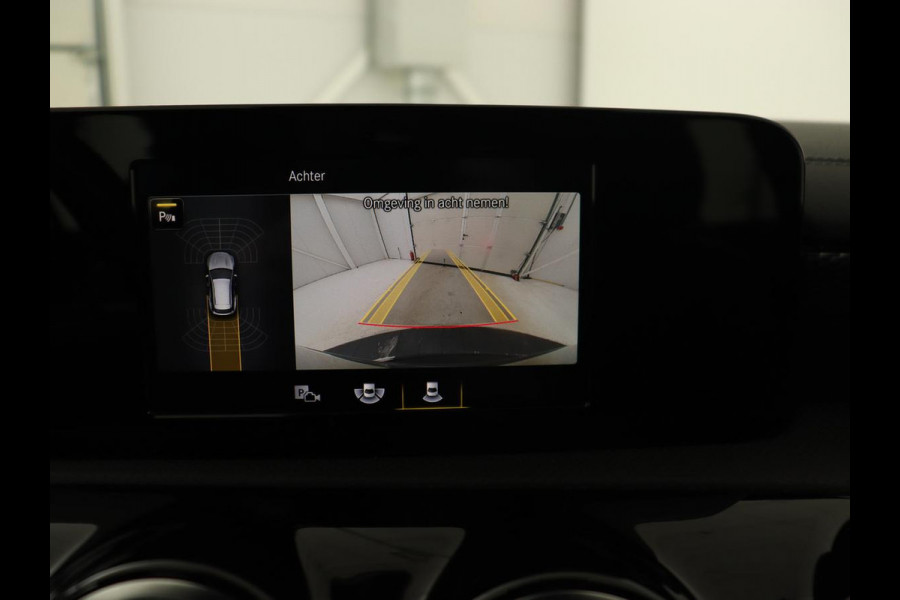 Mercedes-Benz CLA-Klasse Shooting Brake 250 e AMG Line | Half Leder | Carplay | Stoelverwarming | Camera | LED | Navigatie | Adaptive Cruise