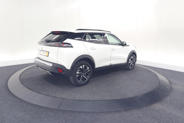 Peugeot 2008 PureTech 130 Allure | Camera | Adaptieve Cruise Control | Stoelverwarming Peugeot 2008 PureTech 130 Allure | Camera | Adaptieve Cruise Control | Stoelverwarming