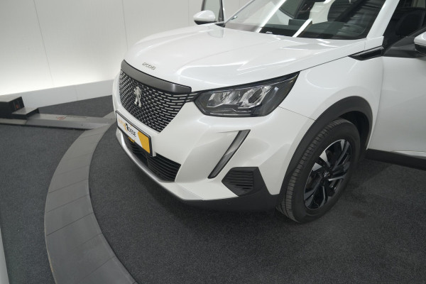 Peugeot 2008 PureTech 130 Allure | Camera | Adaptieve Cruise Control | Stoelverwarming Peugeot 2008 PureTech 130 Allure | Camera | Adaptieve Cruise Control | Stoelverwarming