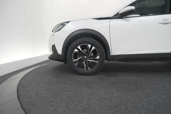 Peugeot 2008 PureTech 130 Allure | Camera | Adaptieve Cruise Control | Stoelverwarming Peugeot 2008 PureTech 130 Allure | Camera | Adaptieve Cruise Control | Stoelverwarming