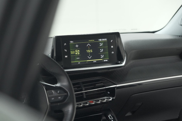 Peugeot 2008 PureTech 130 Allure | Camera | Adaptieve Cruise Control | Stoelverwarming Peugeot 2008 PureTech 130 Allure | Camera | Adaptieve Cruise Control | Stoelverwarming