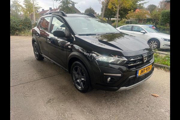 Dacia Sandero 1.0 TCe 90 Comfort AUTOMAAT-CARPLAY-CRUISE-PDC Dacia Sandero 1.0 TCe 90 Comfort AUTOMAAT-CARPLAY-CRUISE-PDC