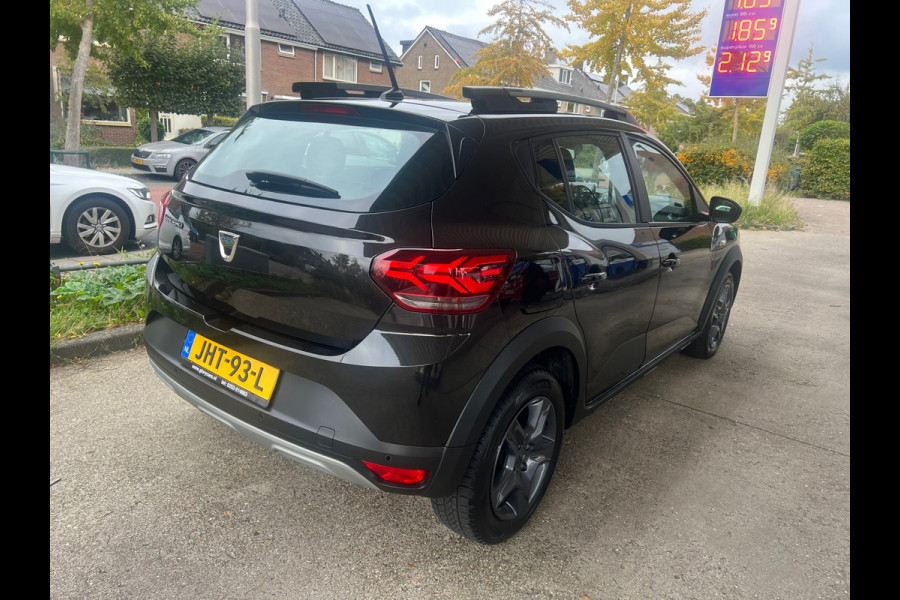 Dacia Sandero 1.0 TCe 90 Comfort AUTOMAAT-CARPLAY-CRUISE-PDC Dacia Sandero 1.0 TCe 90 Comfort AUTOMAAT-CARPLAY-CRUISE-PDC