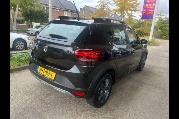 Dacia Sandero 1.0 TCe 90 Comfort AUTOMAAT-CARPLAY-CRUISE-PDC Dacia Sandero 1.0 TCe 90 Comfort AUTOMAAT-CARPLAY-CRUISE-PDC