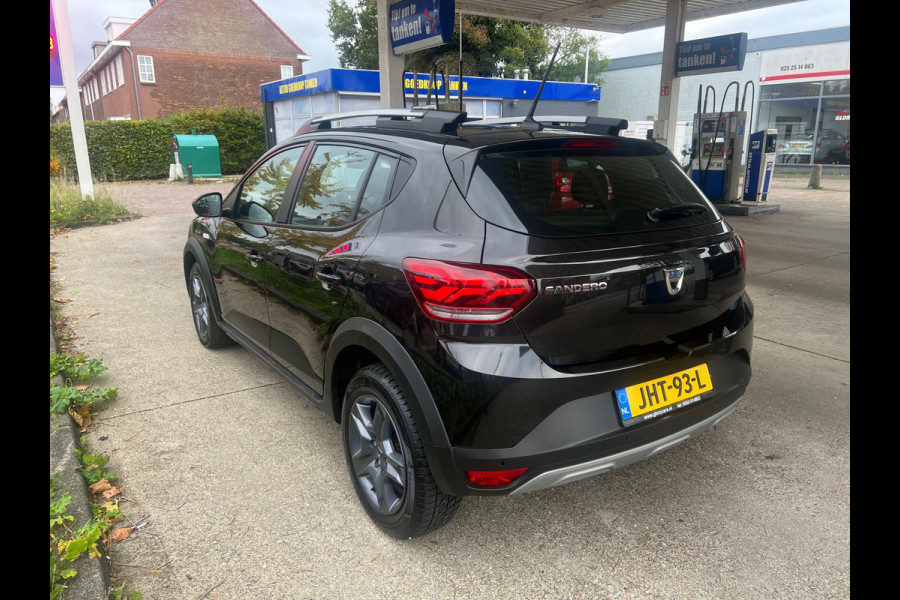 Dacia Sandero 1.0 TCe 90 Comfort AUTOMAAT-CARPLAY-CRUISE-PDC Dacia Sandero 1.0 TCe 90 Comfort AUTOMAAT-CARPLAY-CRUISE-PDC