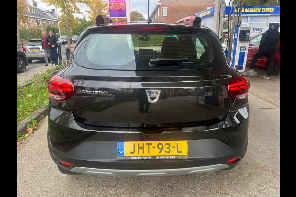 Dacia Sandero 1.0 TCe 90 Comfort AUTOMAAT-CARPLAY-CRUISE-PDC Dacia Sandero 1.0 TCe 90 Comfort AUTOMAAT-CARPLAY-CRUISE-PDC