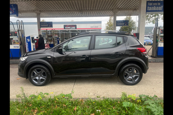 Dacia Sandero 1.0 TCe 90 Comfort AUTOMAAT-CARPLAY-CRUISE-PDC Dacia Sandero 1.0 TCe 90 Comfort AUTOMAAT-CARPLAY-CRUISE-PDC