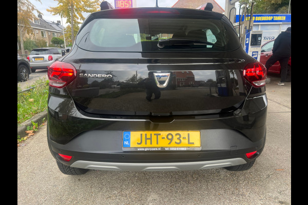 Dacia Sandero 1.0 TCe 90 Comfort AUTOMAAT-CARPLAY-CRUISE-PDC Dacia Sandero 1.0 TCe 90 Comfort AUTOMAAT-CARPLAY-CRUISE-PDC