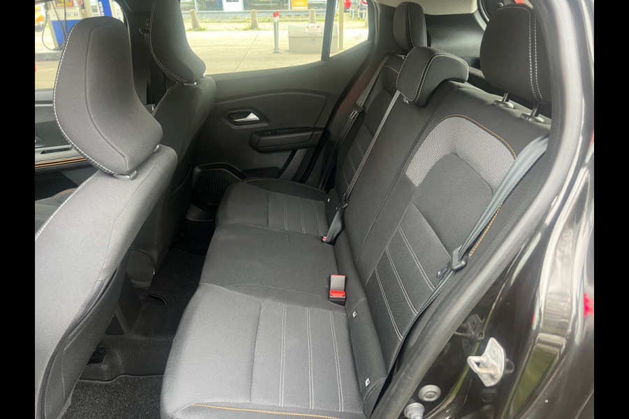 Dacia Sandero 1.0 TCe 90 Comfort AUTOMAAT-CARPLAY-CRUISE-PDC Dacia Sandero 1.0 TCe 90 Comfort AUTOMAAT-CARPLAY-CRUISE-PDC