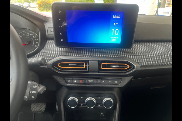 Dacia Sandero 1.0 TCe 90 Comfort AUTOMAAT-CARPLAY-CRUISE-PDC Dacia Sandero 1.0 TCe 90 Comfort AUTOMAAT-CARPLAY-CRUISE-PDC