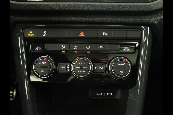 Volkswagen T-Roc 1.5 TSI Sport | Panoramadak | Carplay | Adaptive cruise | Camera | Afneembare Trekhaak | Navigatie | Active Info Display Volkswagen T-Roc 1.5 TSI Sport | Panoramadak | Carplay | Adaptive cruise | Camera | Afneembare Trekhaak | Navigatie | Active Info Display