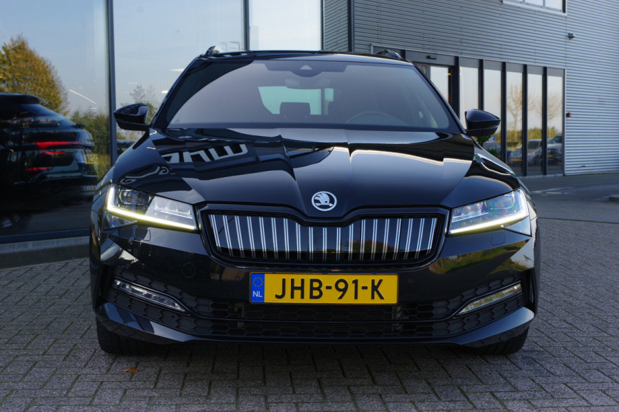 Škoda Superb Combi 1.4 TSI iV 218 PK Sportline Business PHEV, Keyless, Uitklapbare Trekhaak, Carplay, Memory, 4 Stoelverwarming