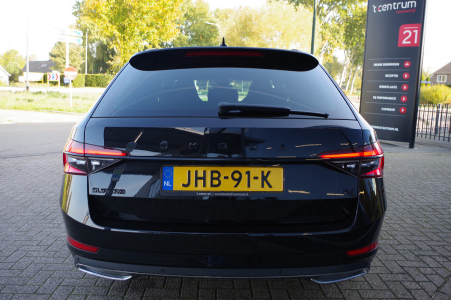 Škoda Superb Combi 1.4 TSI iV 218 PK Sportline Business PHEV, Keyless, Uitklapbare Trekhaak, Carplay, Memory, 4 Stoelverwarming