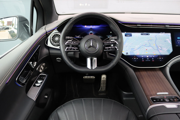 Mercedes-Benz EQE SUV 350 4MATIC AMG Line 91 kWh | ex BTW €65.600,- | Hyperscreen | Airmatic | Achterasbesturing | Distronic+ | Memory | Stoelventilatie | HUD | Burmester | Digital Light | Panoramadak | Surround Camera |