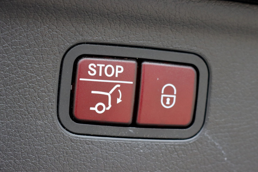 Mercedes-Benz EQE SUV 350 4MATIC AMG Line 91 kWh | ex BTW €65.600,- | Hyperscreen | Airmatic | Achterasbesturing | Distronic+ | Memory | Stoelventilatie | HUD | Burmester | Digital Light | Panoramadak | Surround Camera |