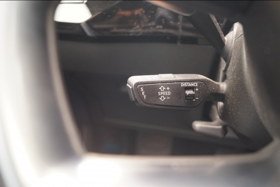 Audi e-tron 50 Quattro 71kWh S-Line Edition -PANO-LEER-ECC-