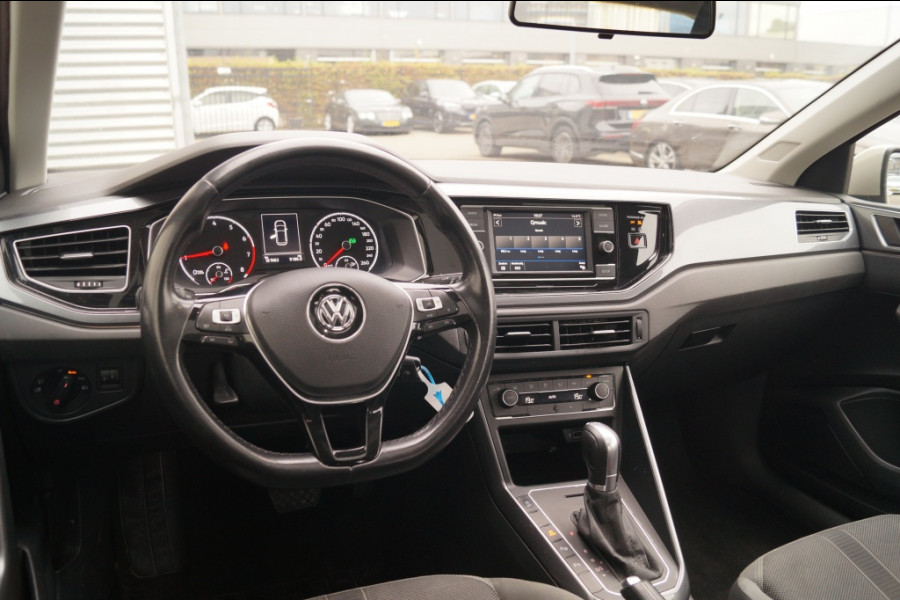 Volkswagen Polo 1.0 TSI DSG Highline -PANO-ECC-ACC-PDC- Volkswagen Polo 1.0 TSI DSG Highline -PANO-ECC-ACC-PDC-