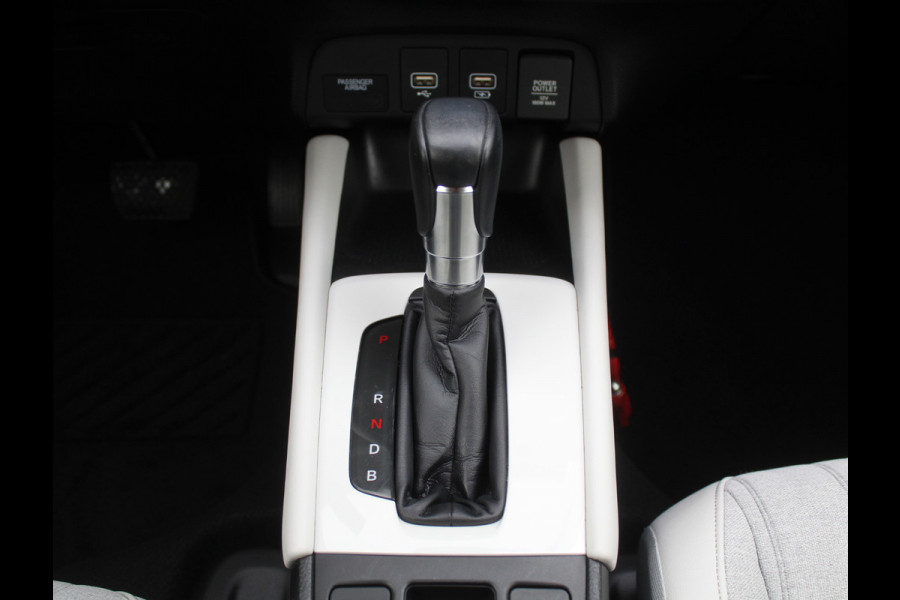 Honda Jazz 1.5 e:HEV Executive CAMERA | CARPLAY | ADAPCRUISE | LMV16 | NAVI | DAB | LED | PDC | STOELVERW Honda Jazz 1.5 e:HEV Executive CAMERA | CARPLAY | ADAPCRUISE | LMV16 | NAVI | DAB | LED | PDC | STOELVERW