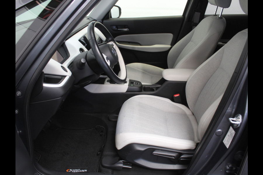 Honda Jazz 1.5 e:HEV Executive CAMERA | CARPLAY | ADAPCRUISE | LMV16 | NAVI | DAB | LED | PDC | STOELVERW Honda Jazz 1.5 e:HEV Executive CAMERA | CARPLAY | ADAPCRUISE | LMV16 | NAVI | DAB | LED | PDC | STOELVERW