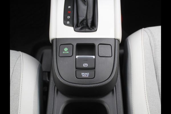 Honda Jazz 1.5 e:HEV Executive CAMERA | CARPLAY | ADAPCRUISE | LMV16 | NAVI | DAB | LED | PDC | STOELVERW Honda Jazz 1.5 e:HEV Executive CAMERA | CARPLAY | ADAPCRUISE | LMV16 | NAVI | DAB | LED | PDC | STOELVERW