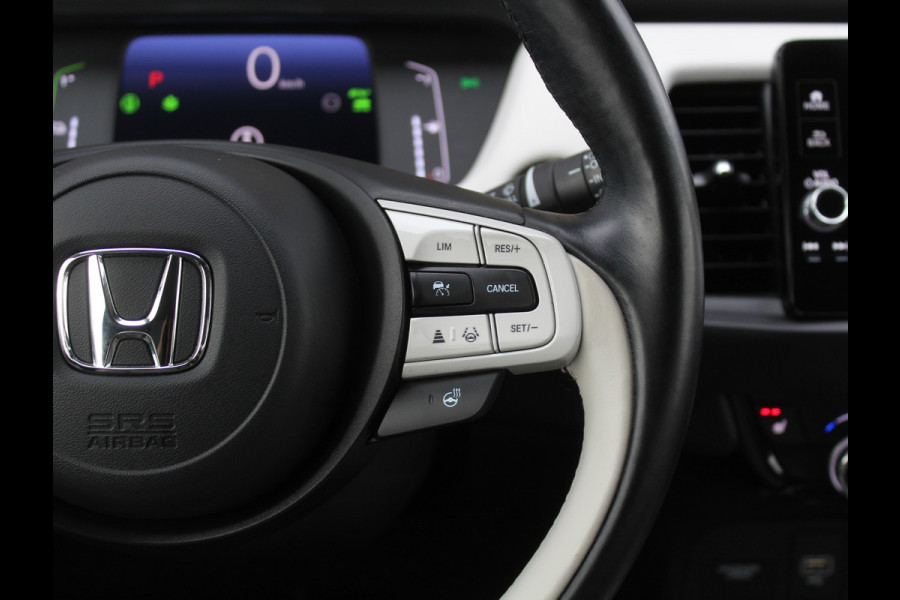 Honda Jazz 1.5 e:HEV Executive CAMERA | CARPLAY | ADAPCRUISE | LMV16 | NAVI | DAB | LED | PDC | STOELVERW Honda Jazz 1.5 e:HEV Executive CAMERA | CARPLAY | ADAPCRUISE | LMV16 | NAVI | DAB | LED | PDC | STOELVERW